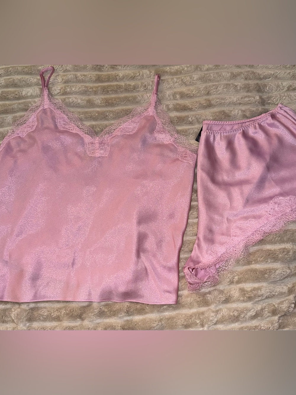 Silky Lace-Trim Cami Set in Light Pink Victoria’s Secret Size Large